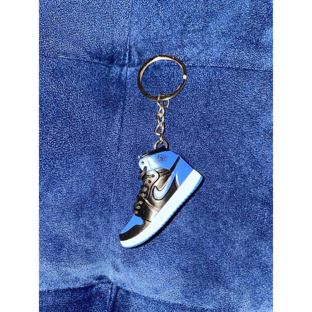 SNEAKER KEYCHAIN - BLUE - HAUS OF RISS